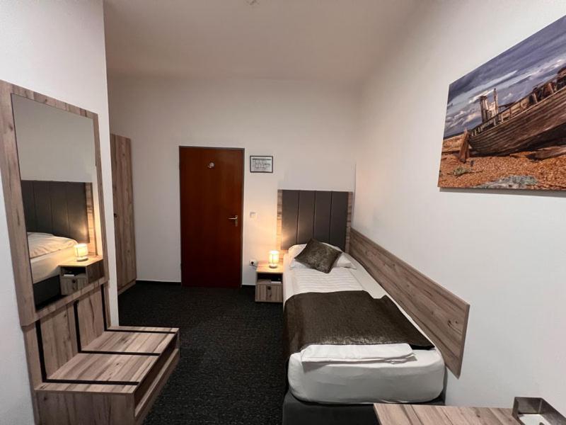 Hotel Dietrichsdorfer Hof Kiel Dış mekan fotoğraf