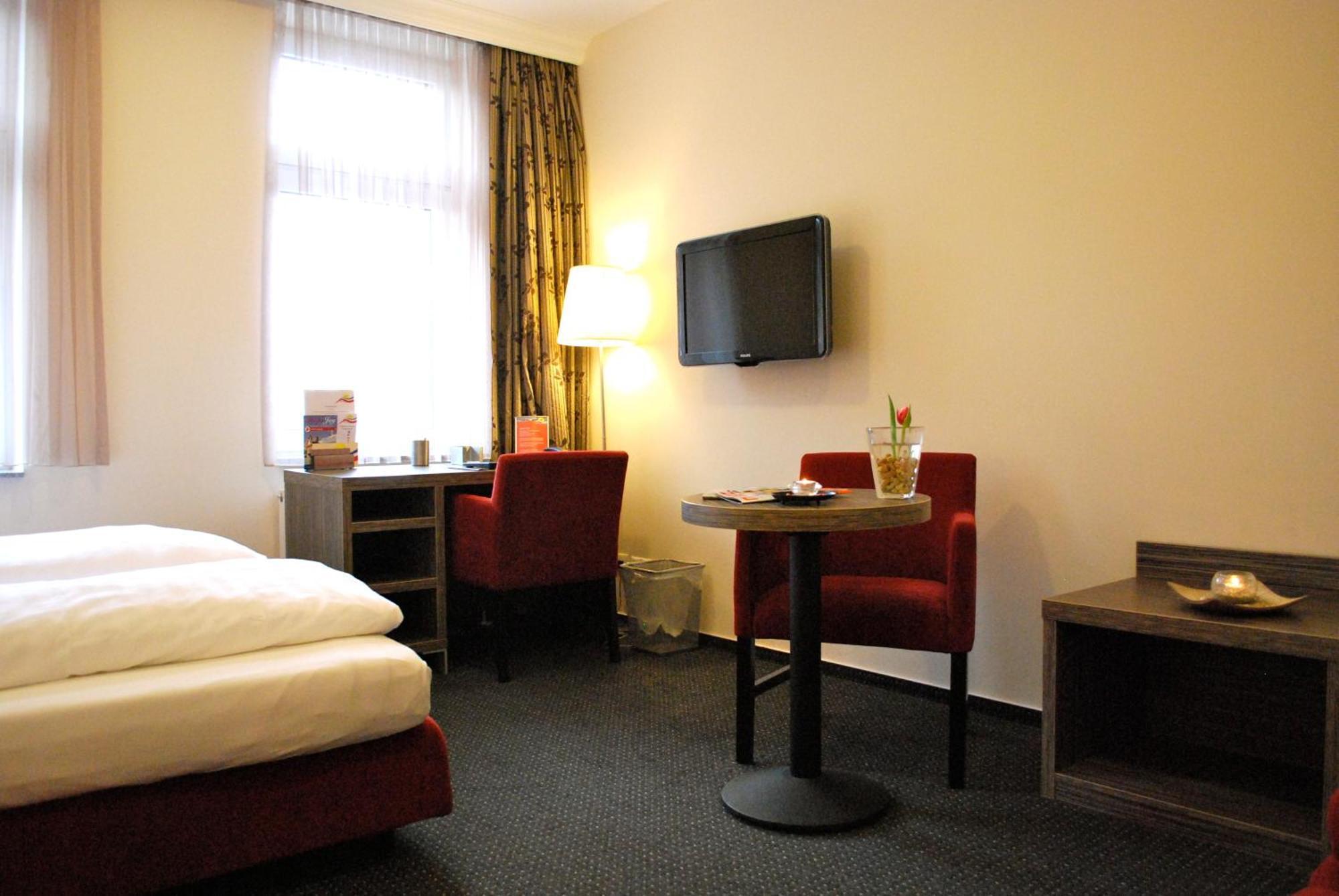 Hotel Dietrichsdorfer Hof Kiel Dış mekan fotoğraf