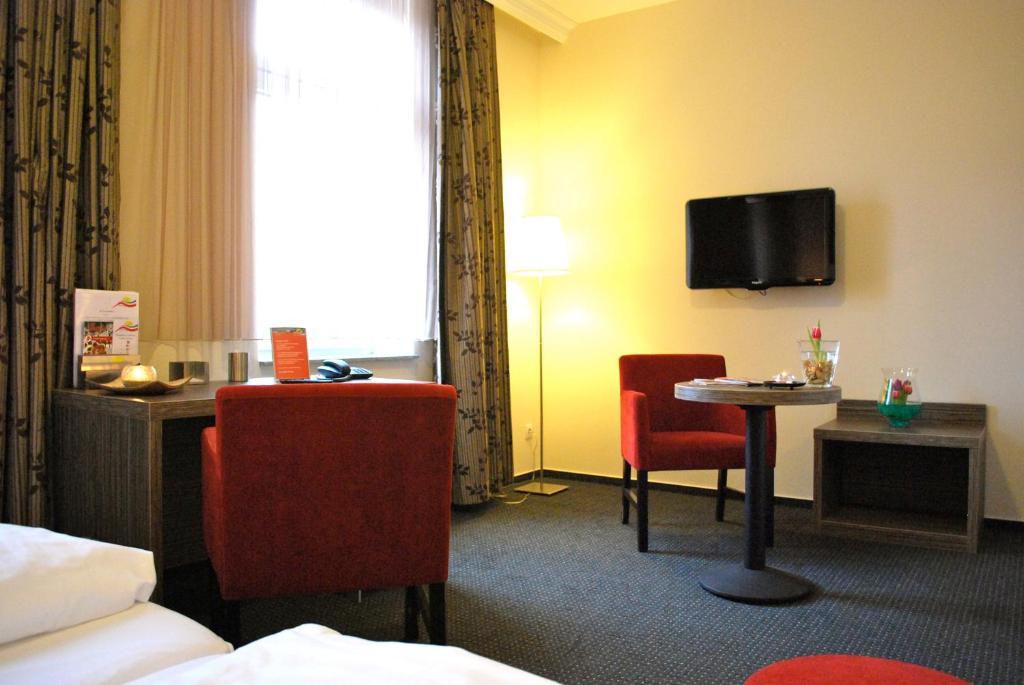 Hotel Dietrichsdorfer Hof Kiel Oda fotoğraf